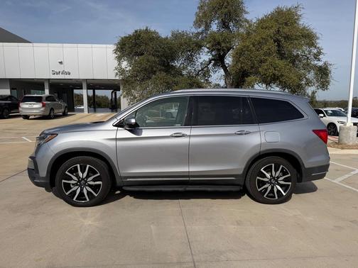 2021 Honda Pilot Touring 8-Passenger