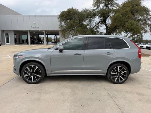 2024 Volvo XC90 B6 Plus Bright Theme 6-Seater