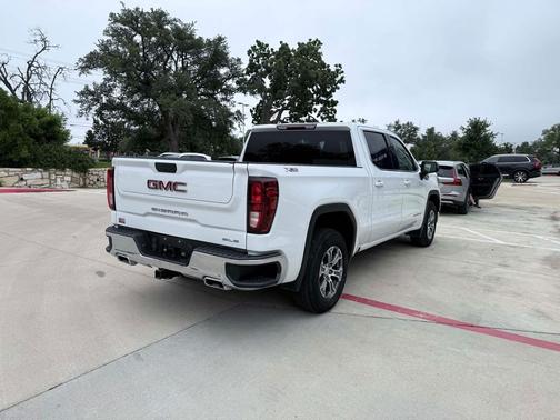 Summit White 2021 GMC Sierra 1500 SLE