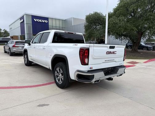 Summit White 2021 GMC Sierra 1500 SLE