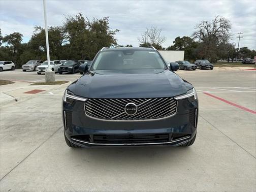 2025 Volvo XC90 Plug-In Hybrid T8 Plus 7-Seater