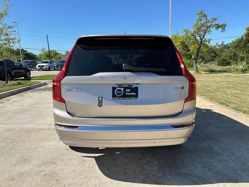 2024 Volvo XC90 B6 Plus Bright Theme 7-Seater