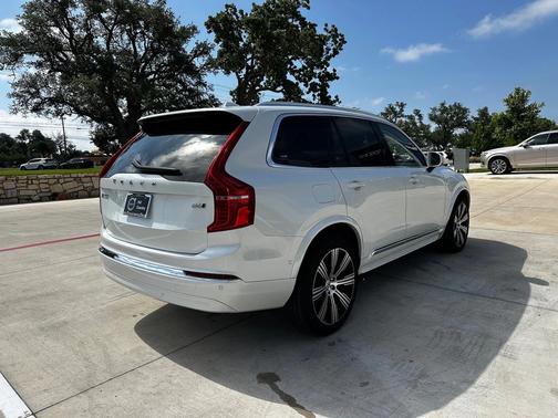 2023 Volvo XC90 B6 Ultimate 6-Seater