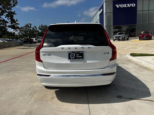 2023 Volvo XC90 B6 Ultimate 6-Seater