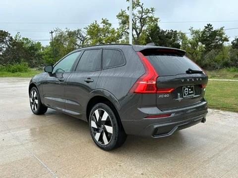 2024 Volvo XC60 Recharge Plug-In Hybrid T8 Plus Dark Theme