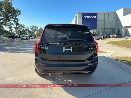 2026 Volvo XC90 B6 Ultra Dark Theme 7-Seater