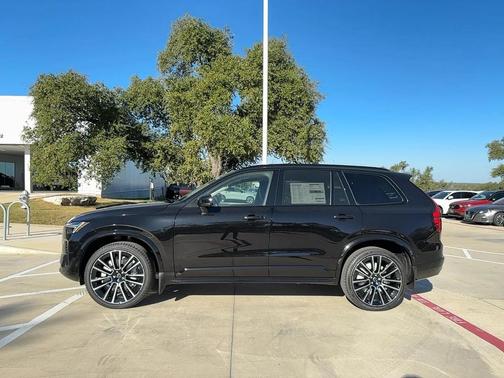 2026 Volvo XC90 B6 Ultra Dark Theme 7-Seater