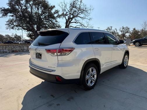 2016 Toyota Highlander Limited Platinum
