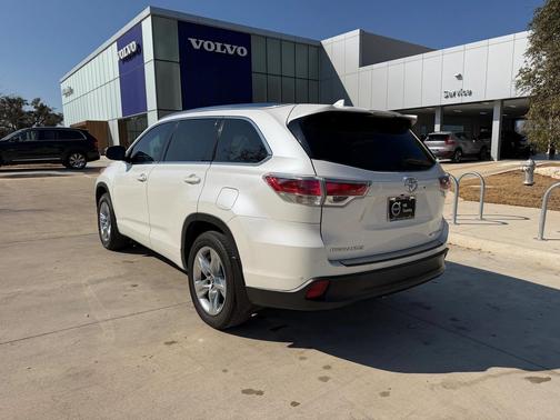 2016 Toyota Highlander Limited Platinum