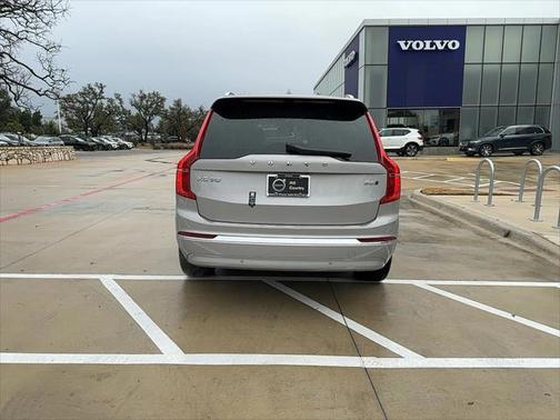 2025 Volvo XC90 B6 Plus 6-Seater