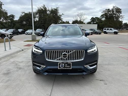 2025 Volvo XC90 B6 Plus 7-Seater