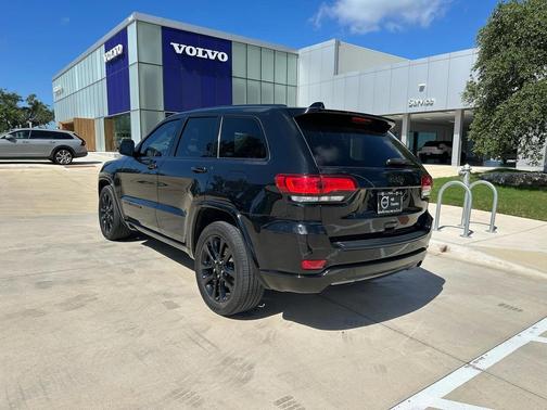 2021 Jeep Grand Cherokee Laredo