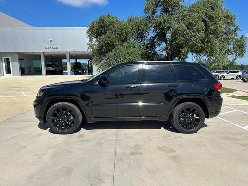 2021 Jeep Grand Cherokee Laredo