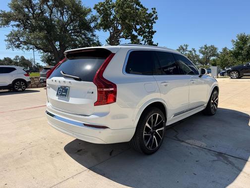 Crystal White Metallic 2024 Volvo XC90 B6 Ultimate Bright Theme 7-Seater