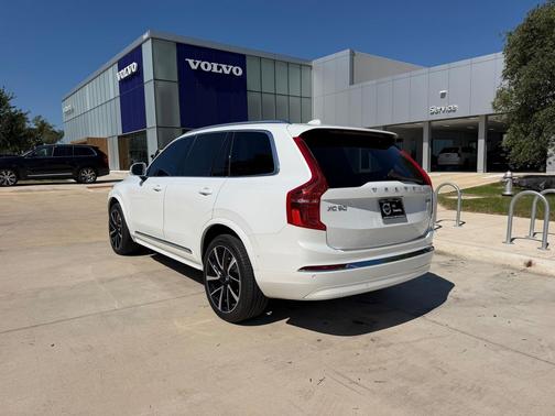 Crystal White Metallic 2024 Volvo XC90 B6 Ultimate Bright Theme 7-Seater