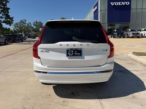 Crystal White Metallic 2024 Volvo XC90 B6 Ultimate Bright Theme 7-Seater