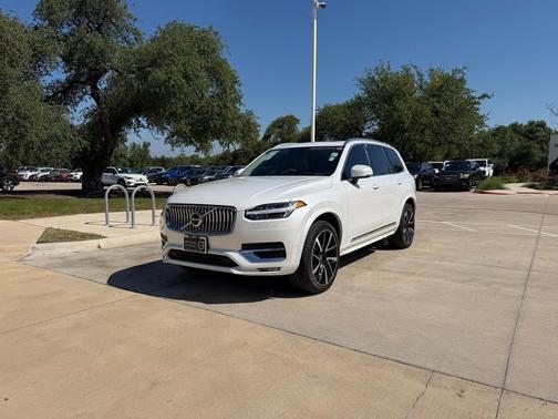 Crystal White Metallic 2024 Volvo XC90 B6 Ultimate Bright Theme 7-Seater