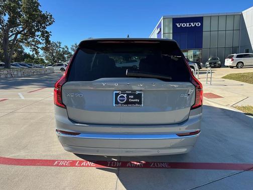 2026 Volvo XC90 B5 Ultra 7-Seater