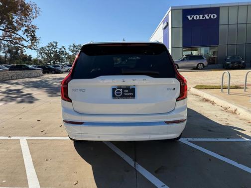 2026 Volvo XC90 B6 Ultra 7-Seater