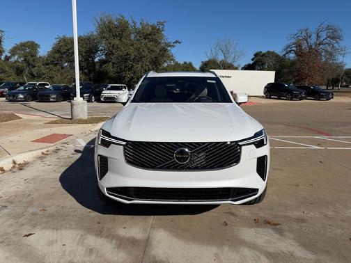 Crystal White 2026 Volvo XC90 B6 Ultra 7-Seater