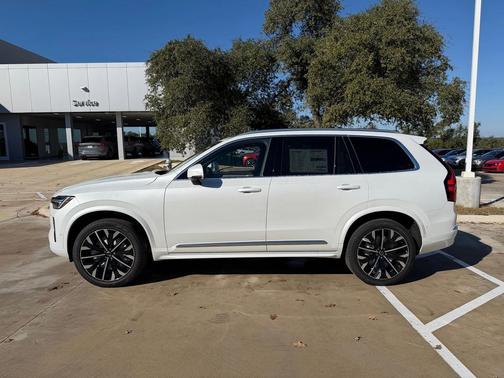 2026 Volvo XC90 B6 Ultra 7-Seater