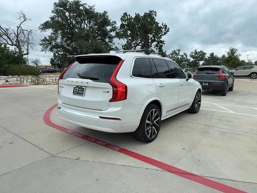 2023 Volvo XC90 B6 Ultimate 7-Seater