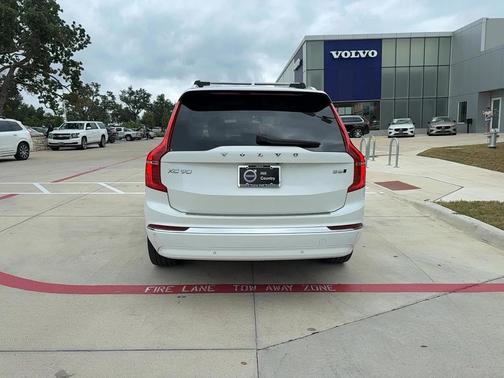 2023 Volvo XC90 B6 Ultimate 7-Seater