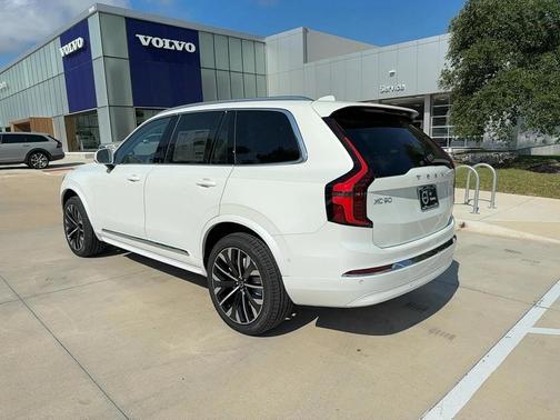 2026 Volvo XC90 B6 Ultra 7-Seater