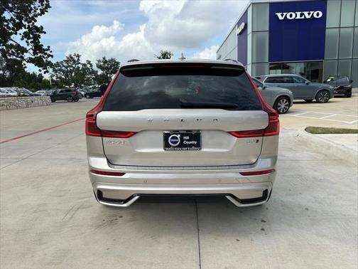 2026 Volvo XC60 B5 Ultra