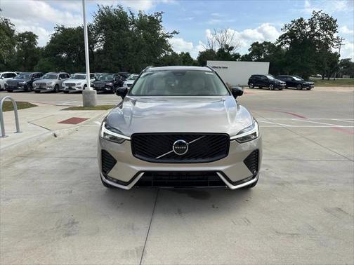 2026 Volvo XC60 B5 Ultra