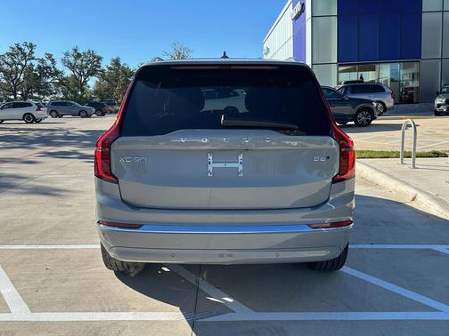 2026 Volvo XC90 B6 Plus 7-Seater