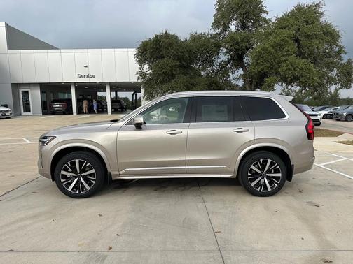 2026 Volvo XC90 B5 Core