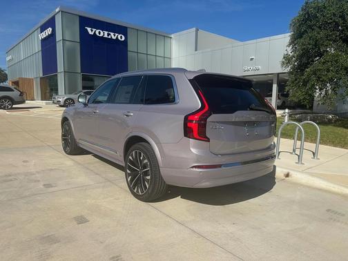 2026 Volvo XC90 B6 Plus 7-Seater