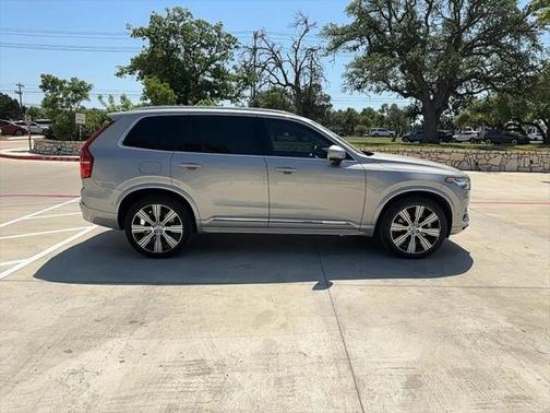 2024 Volvo XC90 Recharge Plug-In Hybrid T8 Ultimate Bright Theme 7-Seater