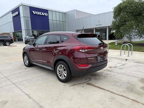Ruby Wine 2017 Hyundai TUCSON SE