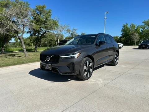 2024 Volvo XC60 Recharge Plug-In Hybrid T8 Plus Dark Theme