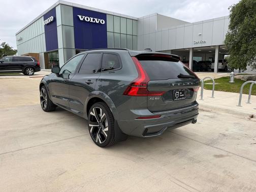 Forest Lake 2026 Volvo XC60 B5 Ultra