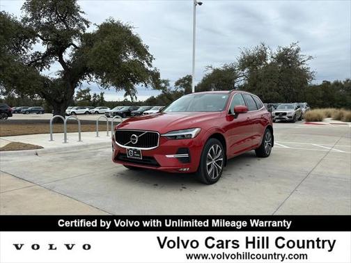 2022 Volvo XC60 B5 Momentum