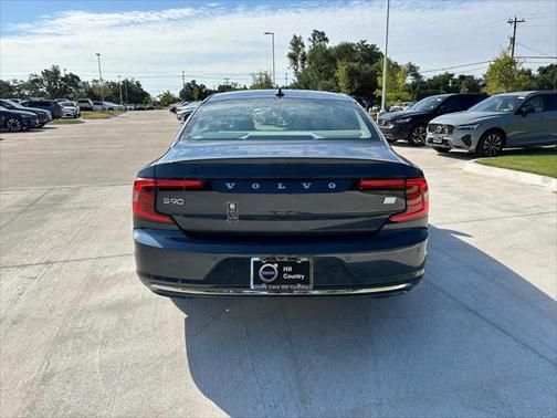 2024 Volvo S90 Recharge Plug-In Hybrid T8 Ultimate