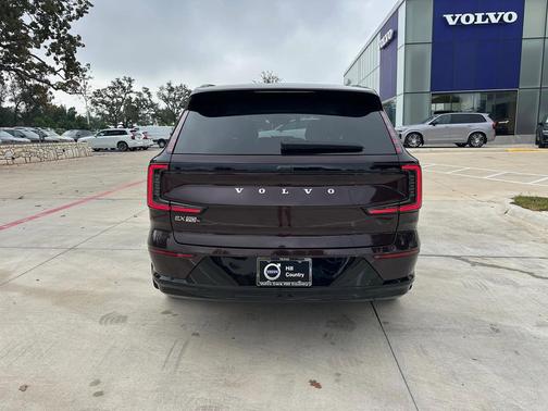 2025 Volvo EX90 Twin Motor Ultra