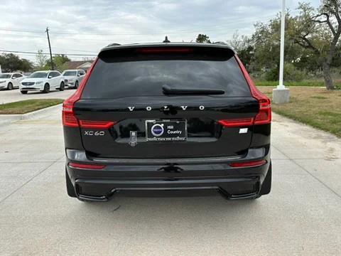 2024 Volvo XC60 Recharge Plug-In Hybrid T8 Ultimate Dark Theme