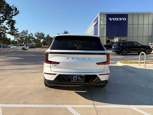 2025 Volvo EX90 Twin Motor Performance Ultra