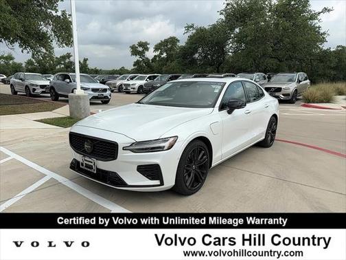 2024 Volvo S60 Recharge Plug-In Hybrid T8 Ultimate Black Edition