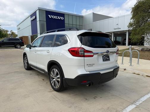 Crystal White Pearl 2021 Subaru Ascent Limited 7-Passenger