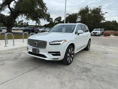 2023 Volvo XC90 Recharge Plug-In Hybrid T8 Plus 6-Seater