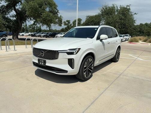 2025 Volvo XC90 B6 Plus 7-Seater