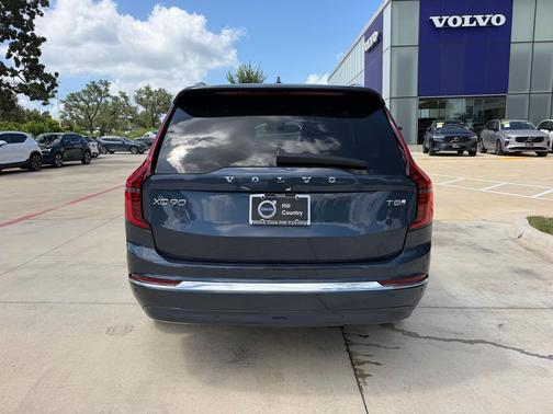 Denim Blue Metallic 2025 Volvo XC90 Plug-In Hybrid T8 Plus 6-Seater