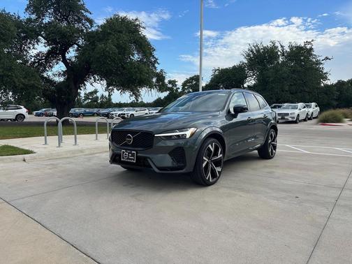 2026 Volvo XC60 Plug-In Hybrid T8 Ultra