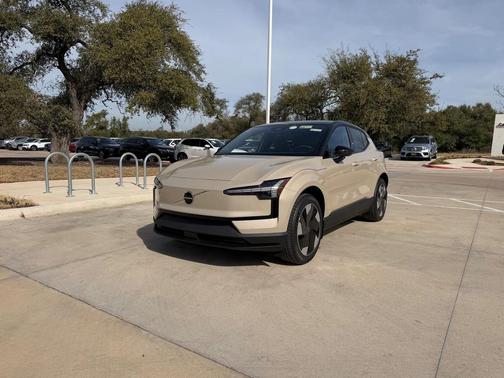 2026 Volvo EX30 Plus Twin Motor Performance, Fully electric