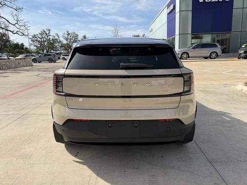 2026 Volvo EX30 Plus Twin Motor Performance, Fully electric